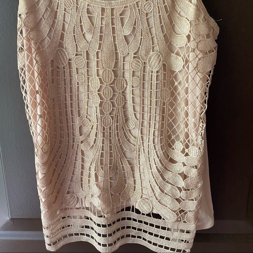 Express Tank Top - Picture 3 of 5